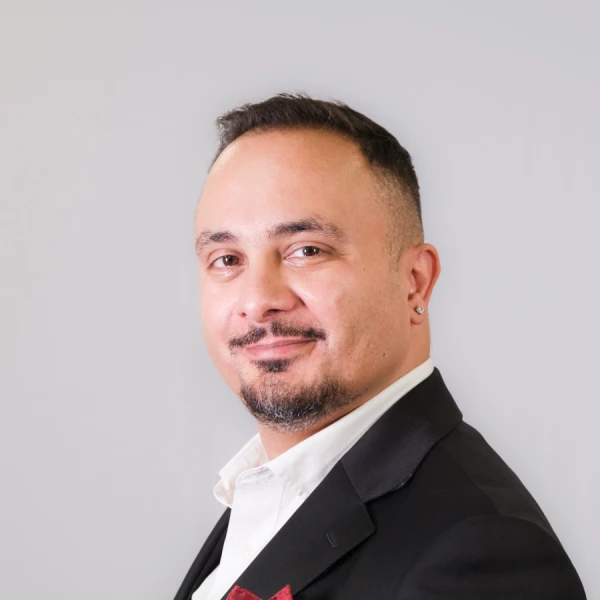 Dr Martin P Abbas